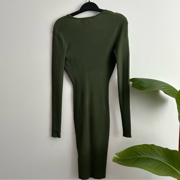 Hera Collection - Deep V ribbed bodycon dress - NWOT - Picture 4 of 7
